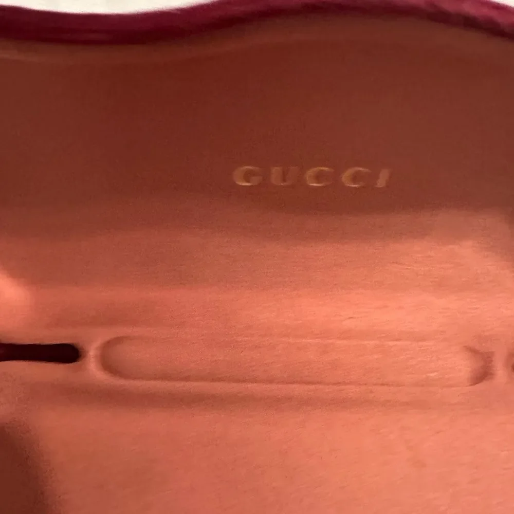 Gucci smooth case
